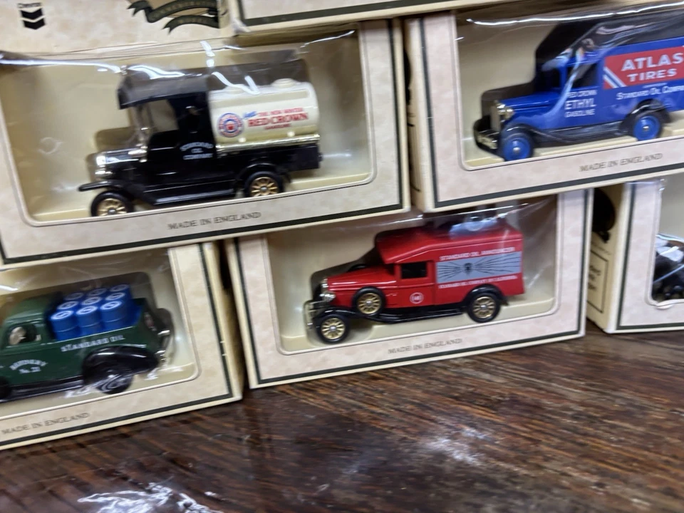 Lot of 6 Lledo England Chevron Commemorative Model Diecast Vehicles - Image 3 of 4