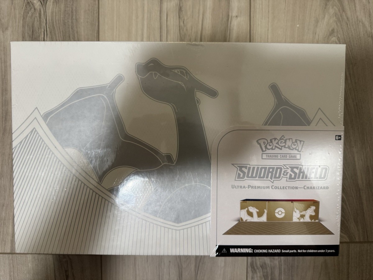 Nintendo Pokémon TCG Charizard Ultra Premium Collection - 16 Packs