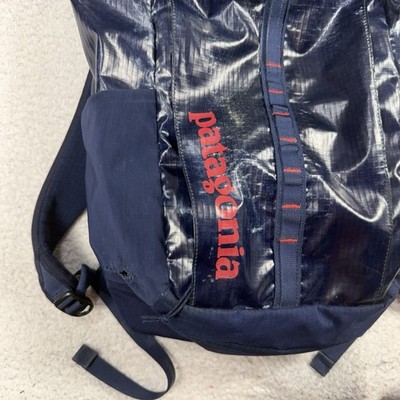 Patagonia Black Hole 25L Backpack Navy Blue Carryon Glossy Pack