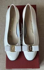 Authentic Salvatore Ferragamo Vara Lillaz Bow White Pumps Patent Shoes 6 B New