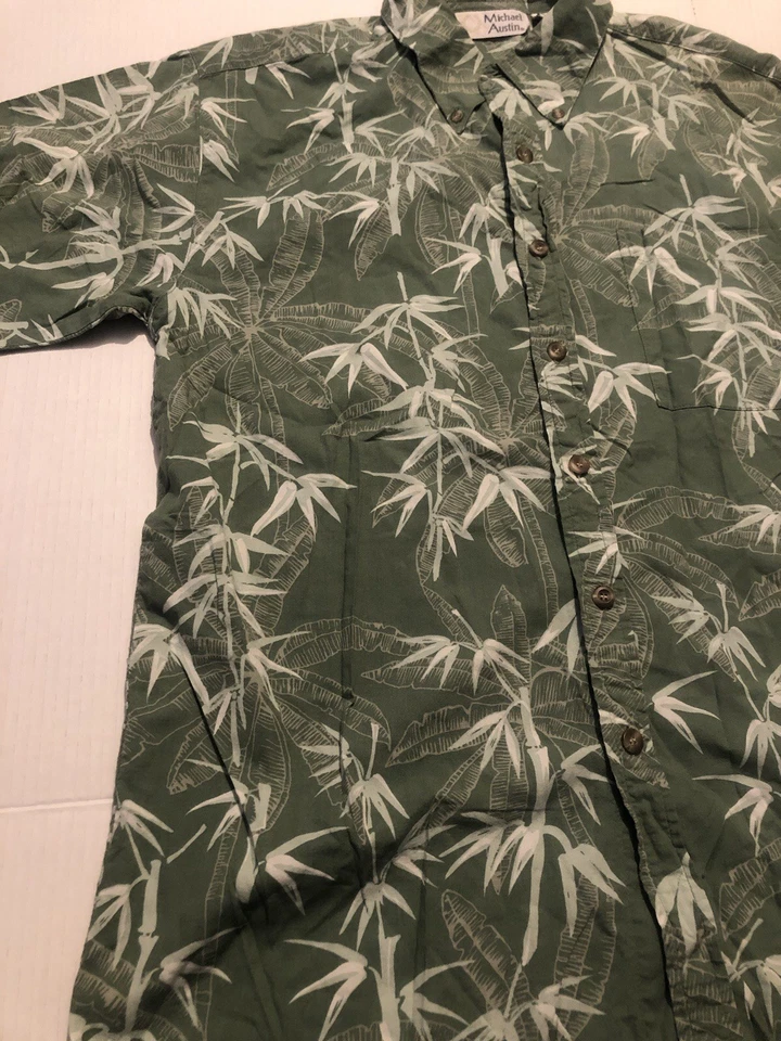 Camisa Top Michael Austin Para Hombre Talla M Con Botones Verde Estampado Hoja de Palma 71325G3D Foto 3 de 4