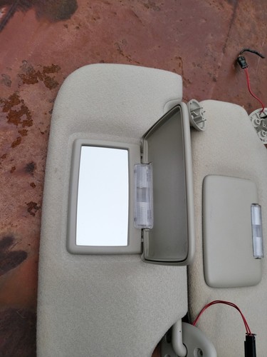 05-06 GMC Envoy Chevy Trailblazer EXT Front Left & Right Sun Visor Gray - Picture 5 of 7