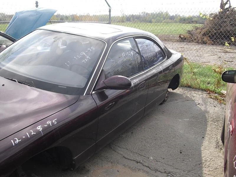 Driver Left Lower Control Arm Front Fits 92-95 MAZDA 929 366896 - Image 4 of 4
