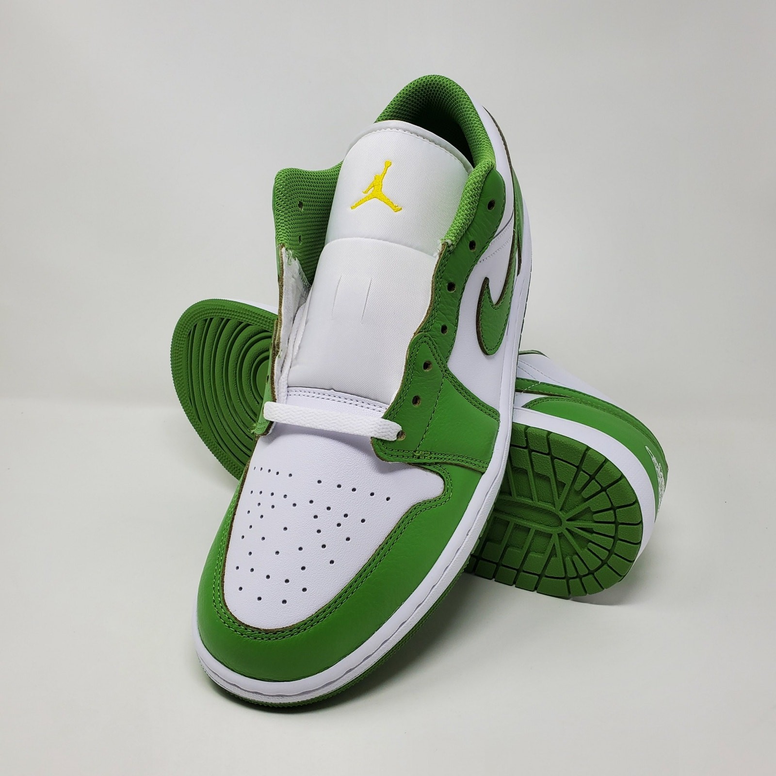 Nike Air Jordan Retro 1 Low SE Chlorophyll White Mens Sneakers Hf4823 100