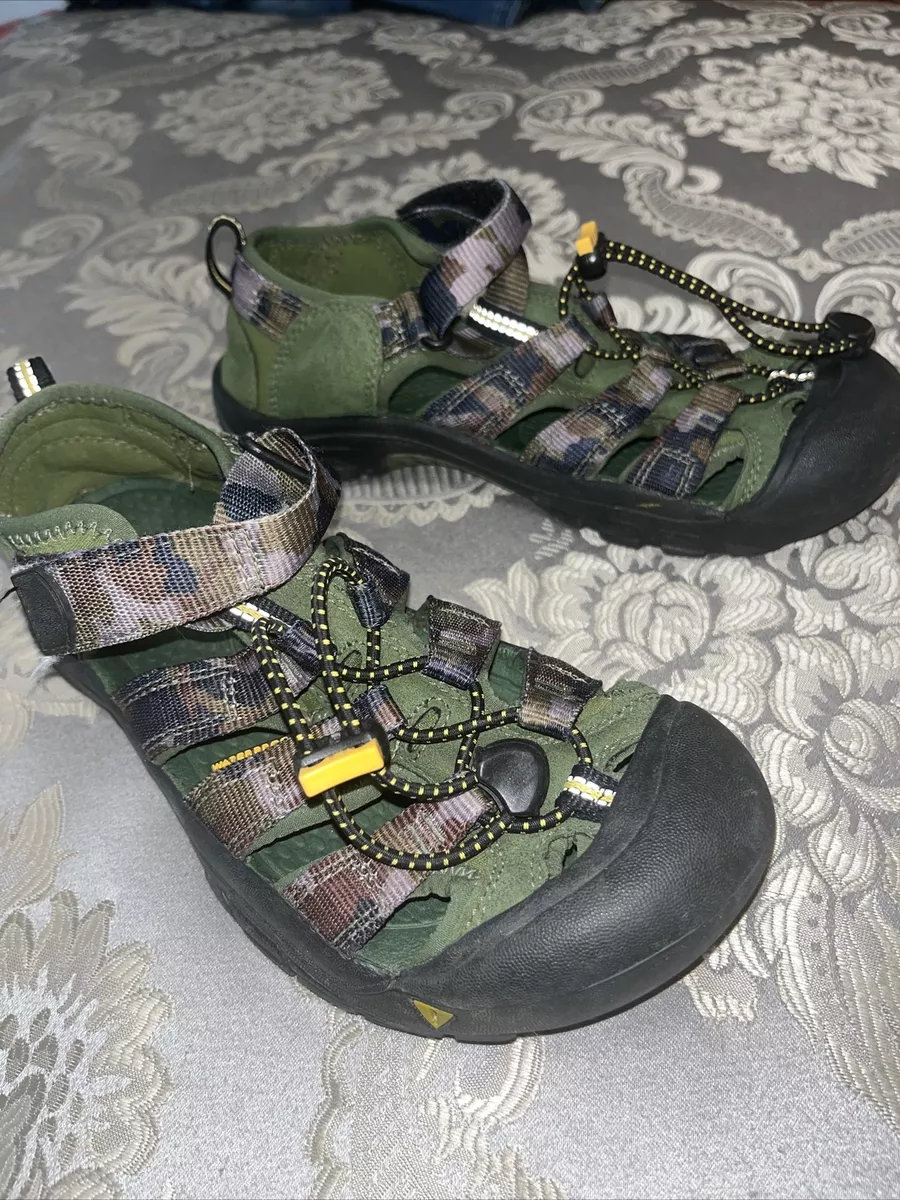 Keen Camouflage Green Waterproof Sandal Youth Size 5 EUC eBay