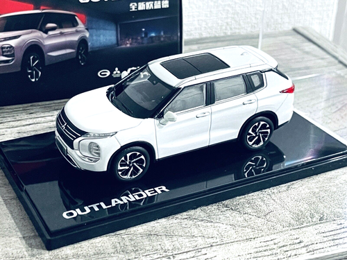 MITSUBISHI OUTLANDER SUV 1/43 DIECAST BRAND NEW WHITE MODEL FOR COLLECTORS, GIFT - Picture 4 of 17