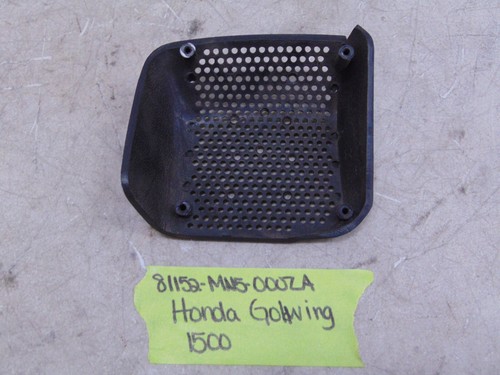 Honda 88-89, 91-96 GL1500/A/I/SE Right Speaker Grill P/N 81152-MN5-000ZA - Picture 2 of 2