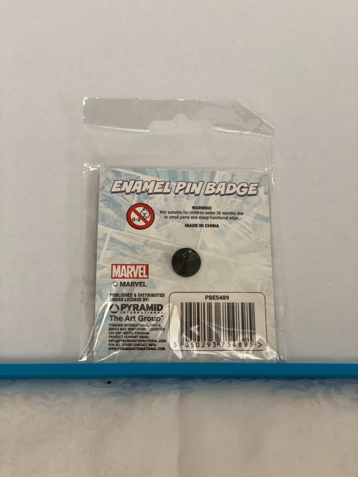 Thumbnail - Marvel Comics Avengers Pin Badge