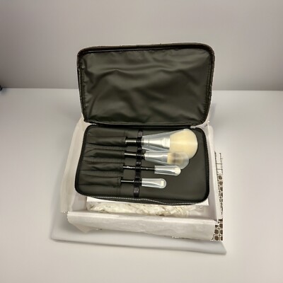 DIOR Backstage Makeup Brush Set in Exclusive Travel Vanity