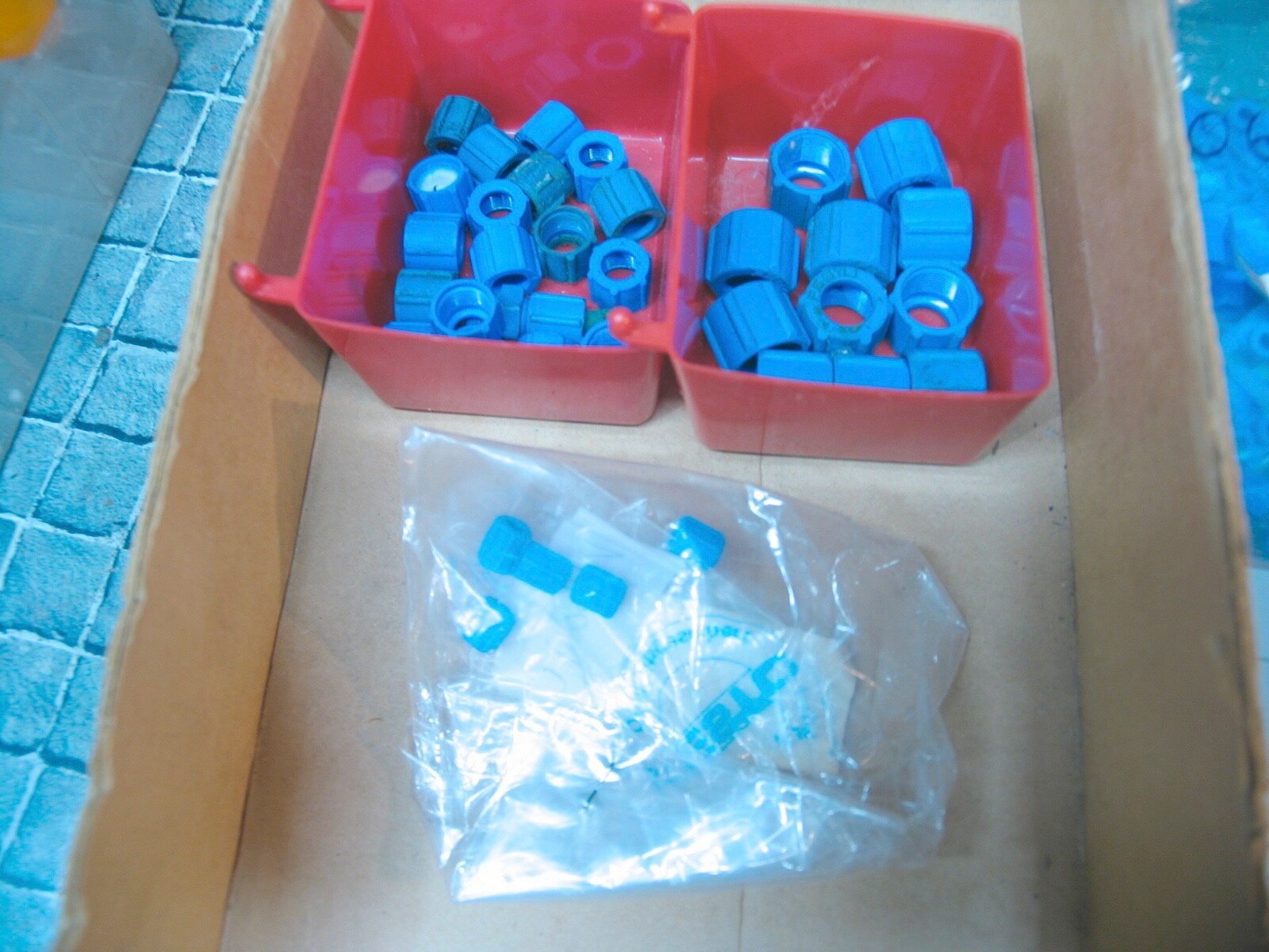 Misc.Lot of 3 Different size ( FESTO ) 20 Poly Pneumatic cap Fittings
