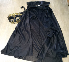 boy girl BLACK HALLOWEEN CAPE COLLAR EYE MASK GOLD LION FLYING ONE SIZE FIT MOST