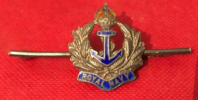 Vintage Royal Navy Emaille Pin Revers Herzausschnitt Abzeichen keine Herstellermarke.
