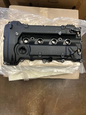 22410-2E700 Elantra Forte Seltos Soul Veloster Valve Cover Genuine New