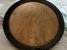 Laura Geller Baked Balance-n-Glow  Foundation ~ Light ~ .63oz./18G