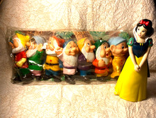 Vintage Snow White And The Seven Dwarves Rubber Collectible Figures