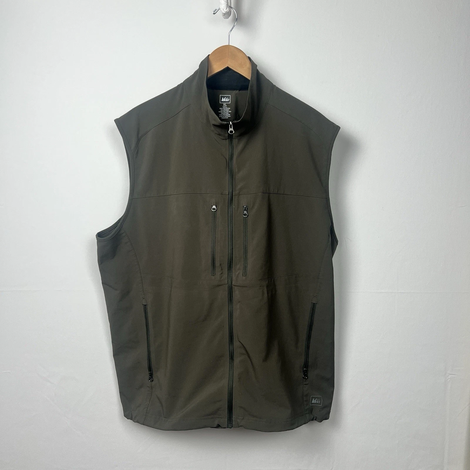 REI Endeavor Vest Mens Green Full Zip Pockets Stretch Weather Resistant Olive XL