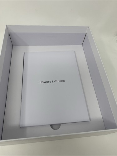 Bowers & Wilkins Px7 S2e Over Ear Noise Cancelling Headphones (Ocean Blue) - Picture 9 of 10