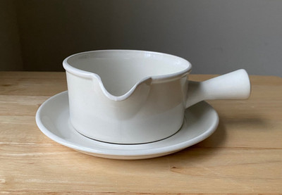 Vintage MIDWINTER STONEHENGE WHITE Gravy Boat & Underplate - England - VGUC