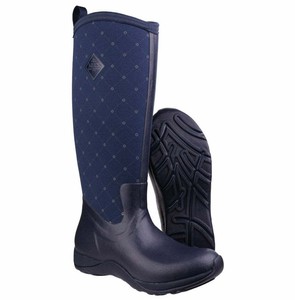 women's arctic adventure tall muck boots