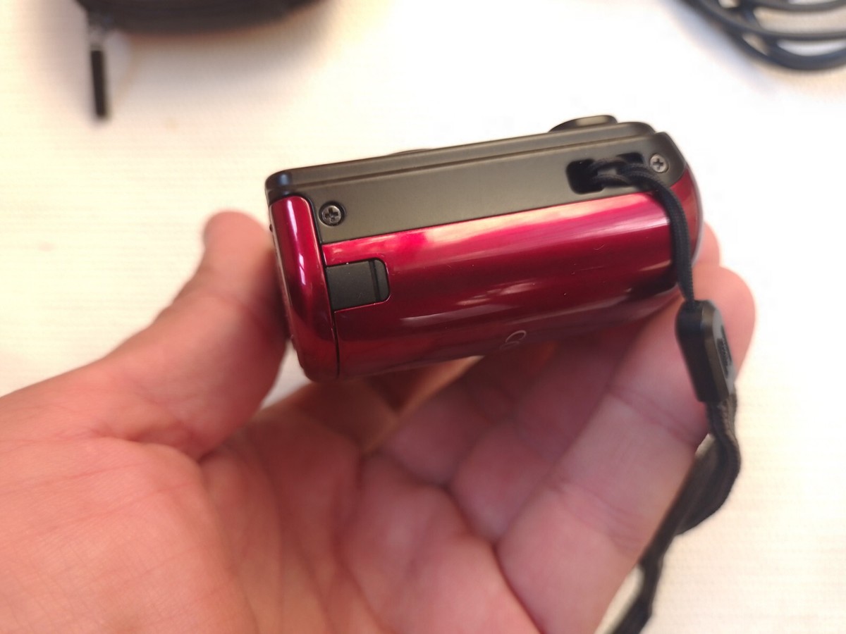 TESTED Nikon Coolpix L31 16.1MP Zoom Digital photo vintage TESTED Nikon Coolpix L31 16.1MP Zoom Digital photo vintage
