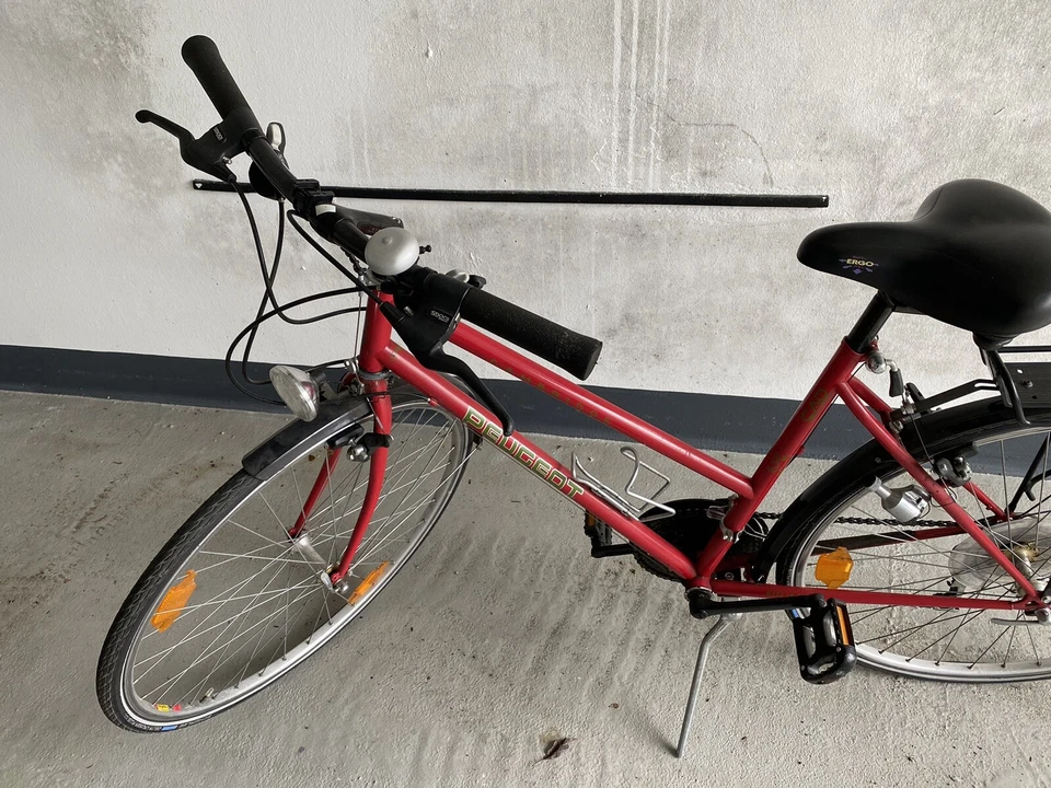 Damen Fahrrad Peugeot rot; City-Rad; Licht - Bild 4 von 4