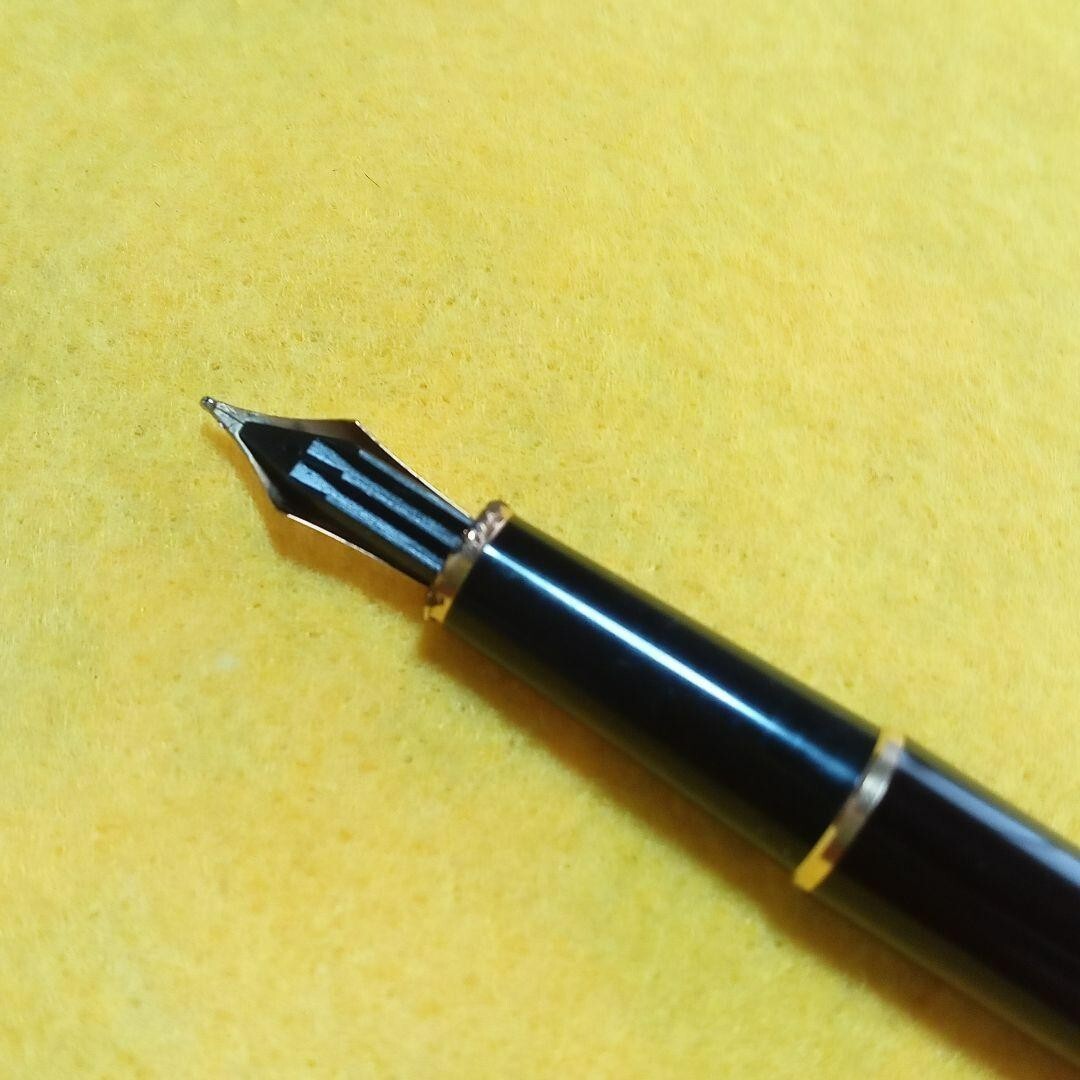Montblanc Classique Meisterstuck Fountain Pen 144 14k Black Resin