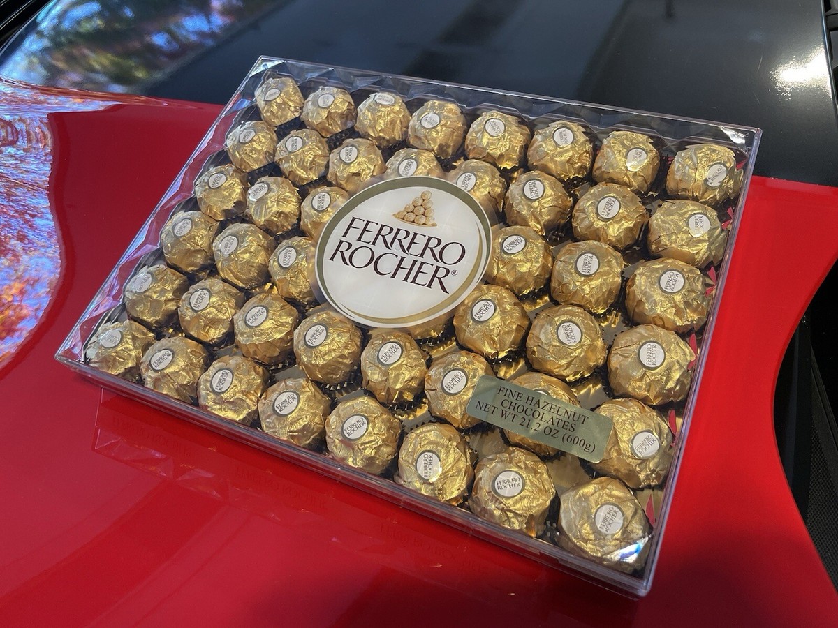 meiji アーモンド チョコ　20箱 + Ferrero Rocher 48粒 Ferrero Rocher Fine Hazelnut Chocolates 48 Pieces Gift Box