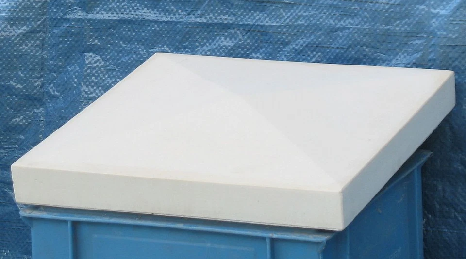 Pfeilerabdeckung Weiß Mauerabdeckung Abdeckplatte Beton mit Spitzdach
