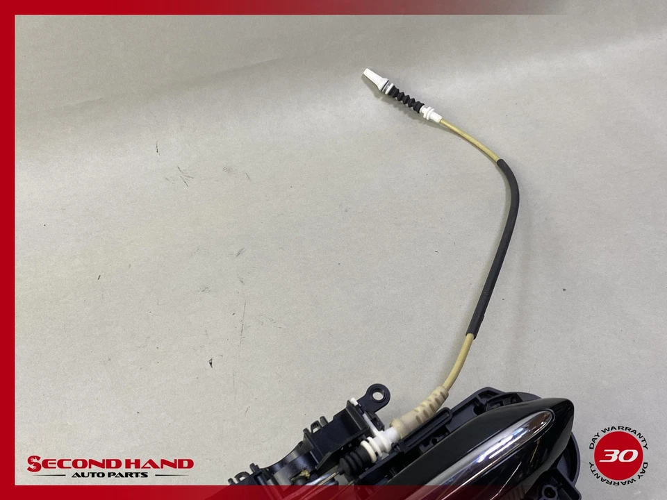 Manija exterior puerta derecha pasajero delantero 11-16 BMW F10 528i 535i 550i M5 OEM Foto 3 de 4