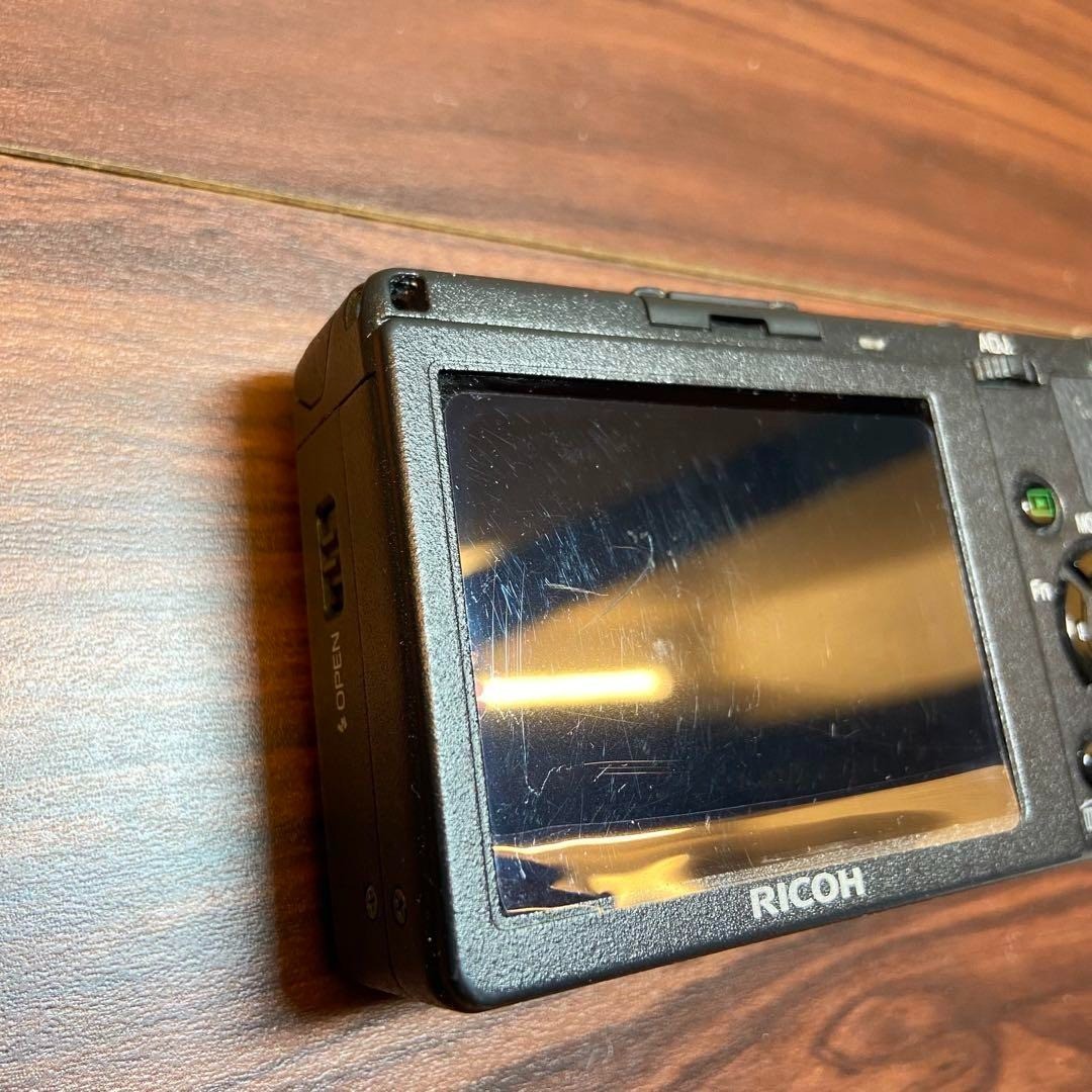 Ricoh GR Digital II 10.1MP CCD Sensor Compact Digital Camera Black