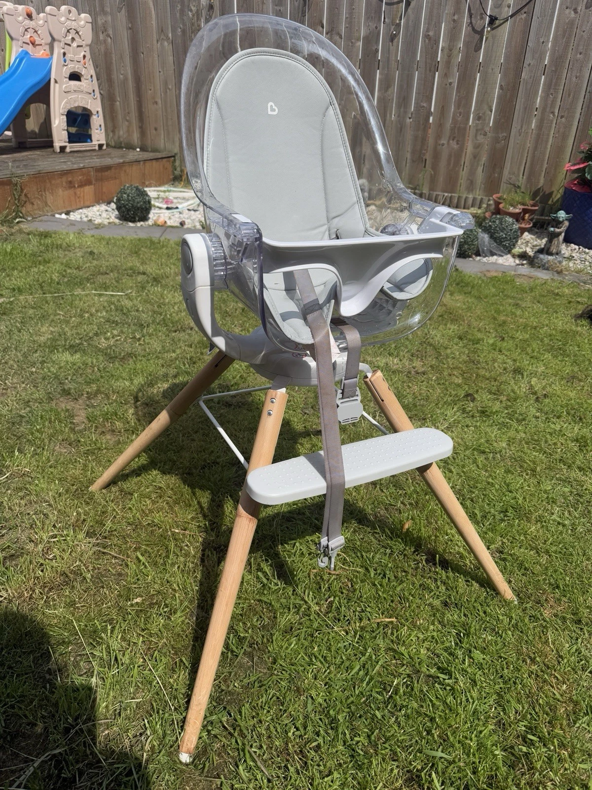 Munchkin 360 cloud highchair