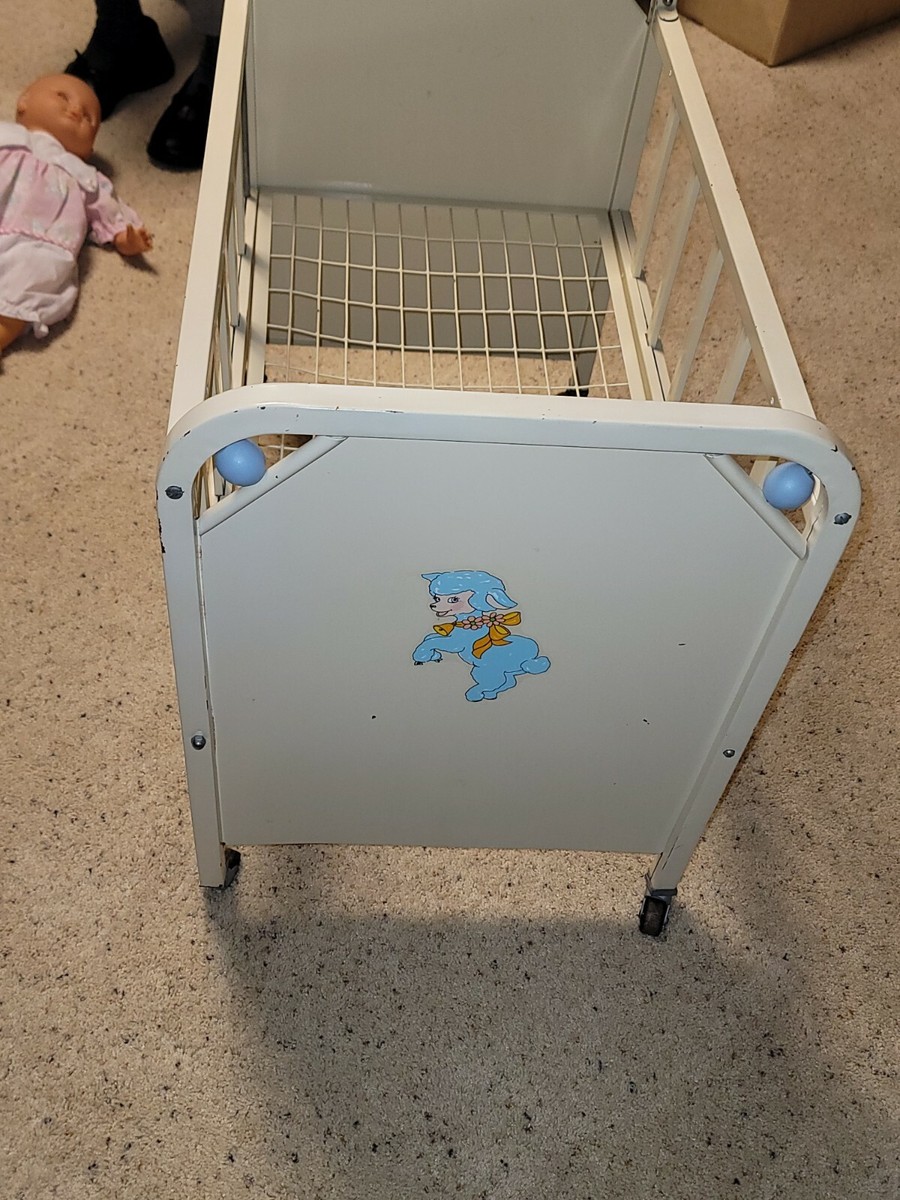 Vintage Amsco Doll-E-Crib With Adjustable Side Rail