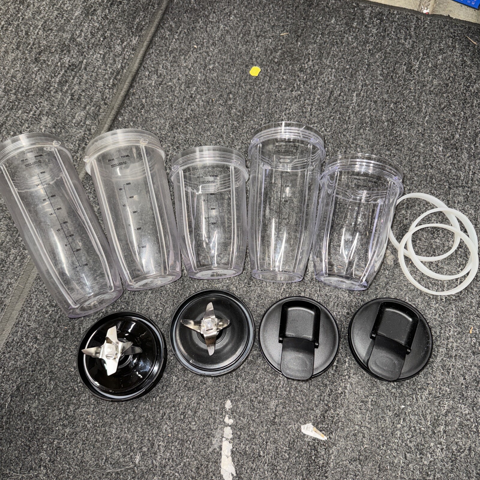 Nutri Ninja Professional 32 Oz, 24 Oz, 18 Oz, Blade Replacements Lot 12 Pieces