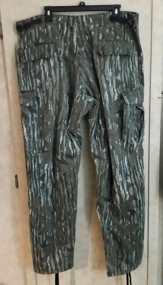 CABELA'S Realtree Camo Military set. Heavy Camo Shirt/Coat & Pants XL Sidney Tag - Image 3 of 4