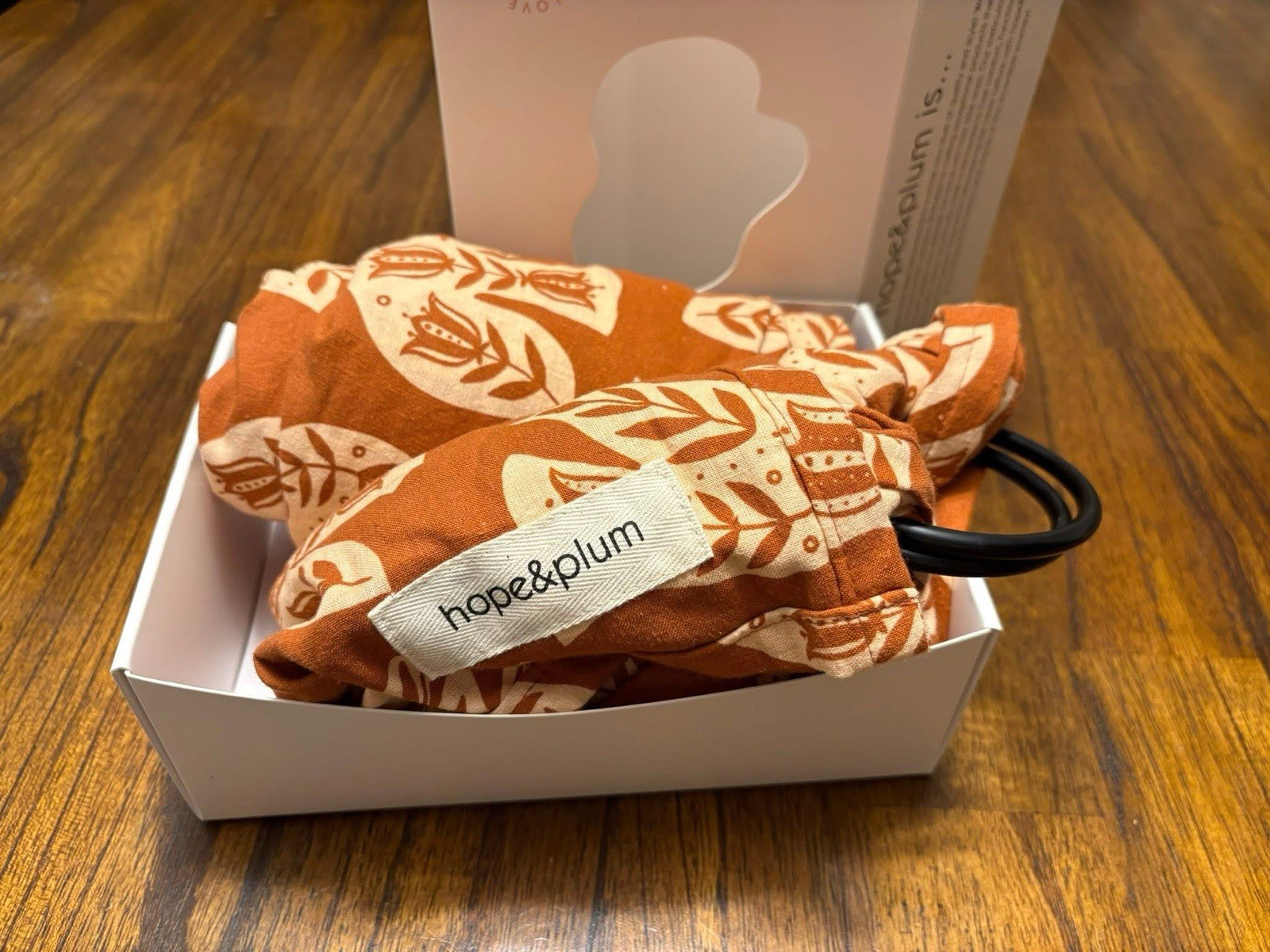 Hope And Plum Ring Sling Wren