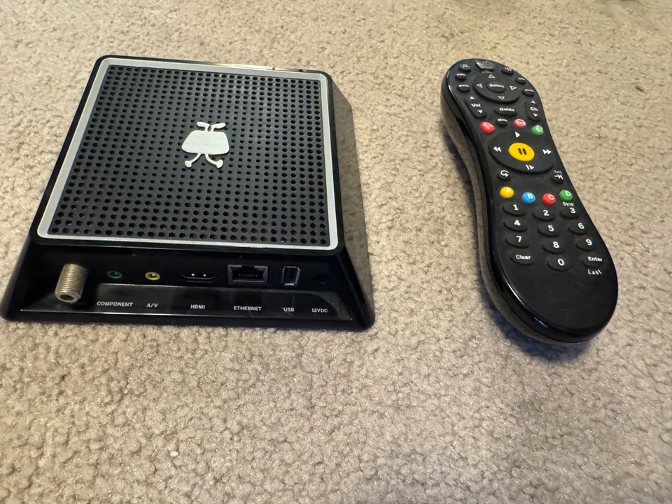 Tivo Bolt 1000GB  TCD849000 (Ant/Cable) LIFETIME, WD Expansion disc, TiVo Mini - Image 3 of 4
