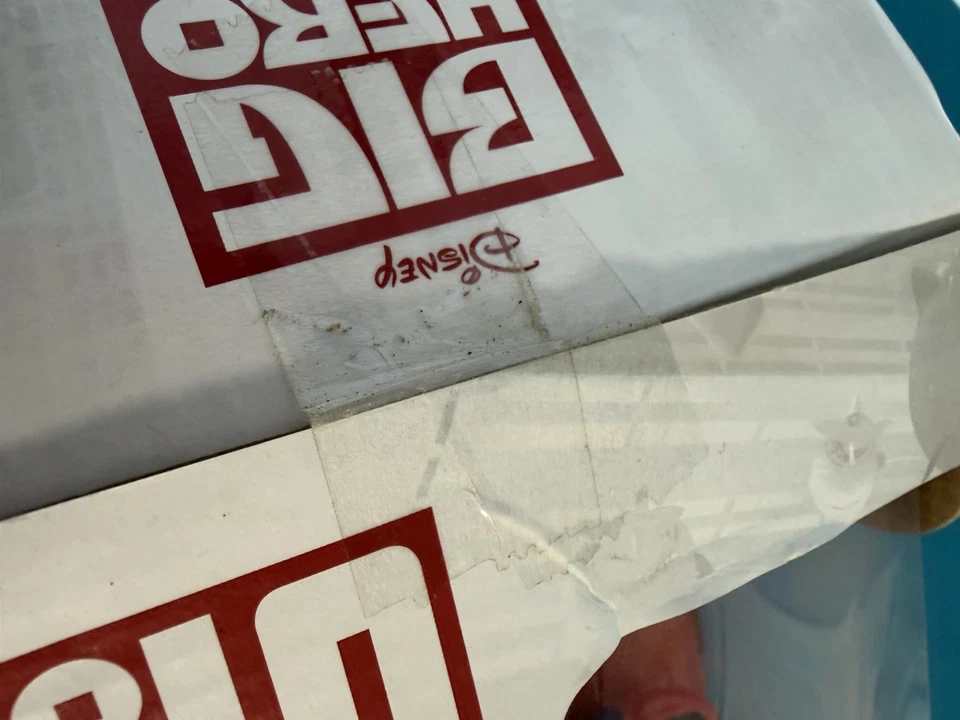 Big Hero 6 豪华 Flying Baymax 2015 万代,盒子损坏,电池已死 — 第 4/4 张图片