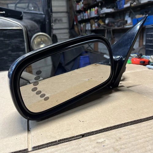 2004 Cadillac DTS Drivers Side Left Side Door Mirror With Turn Signal OEM