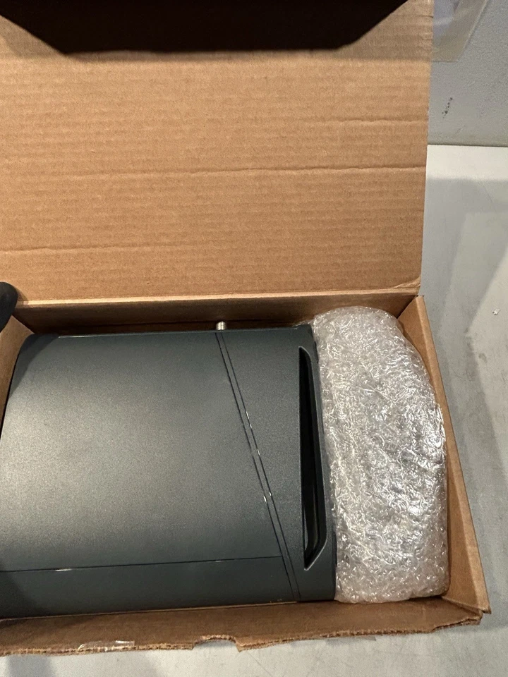 New ARRIS Surfboard G34 DOCSIS 3.1 Gigabit Cable Modem & Wi-Fi 6 Router (AX3000) - Image 4 of 4