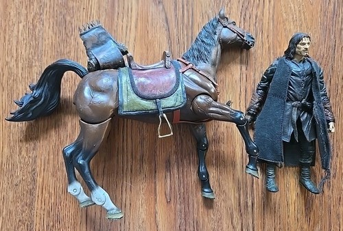 2001 Marvel Lord of the Rings Brego Horse Action Figure & Aragorn 2002 Toybiz.