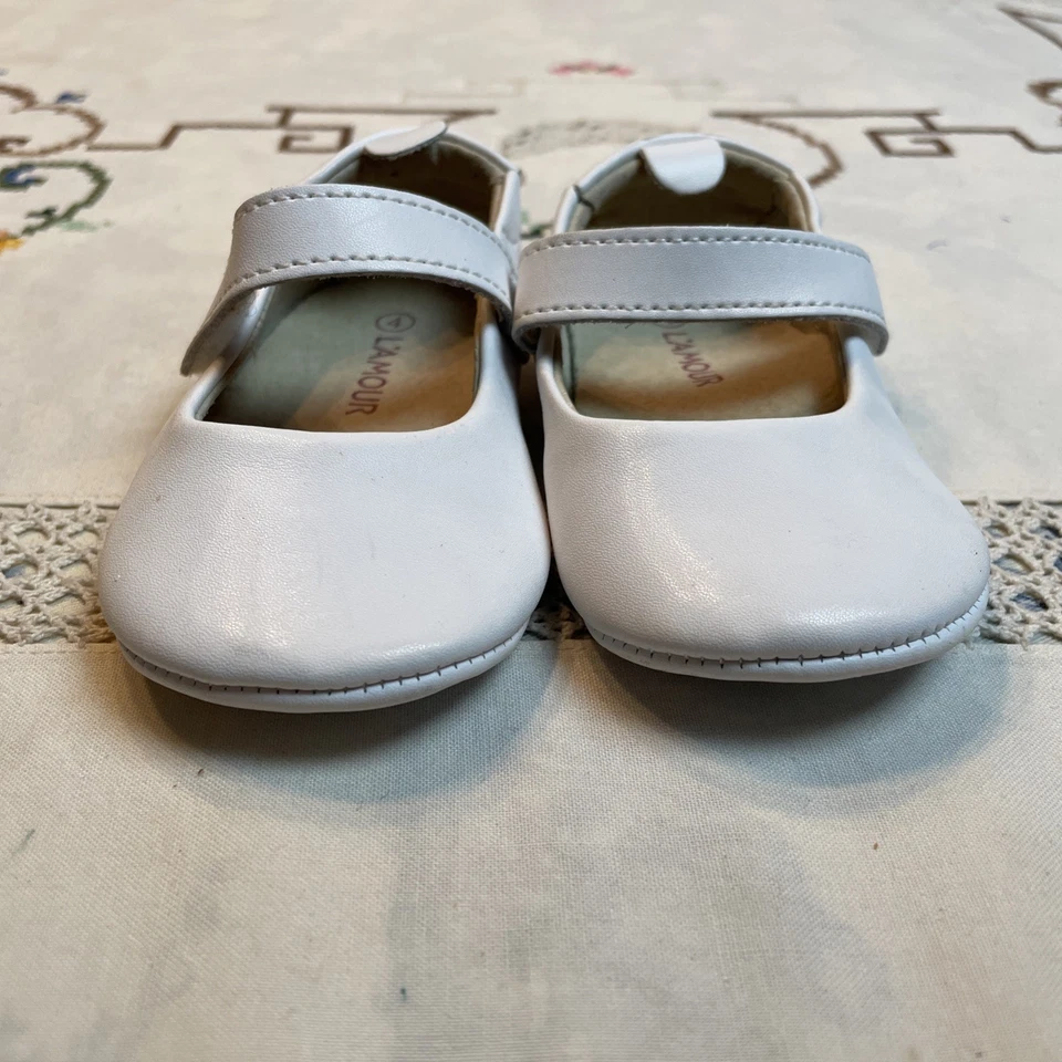 L'Amour Baby Girls Leather Crib Mary Jane White Size 4 - Image 3 of 4