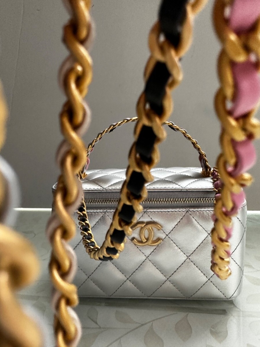 23P New CHANEL Vanity Gold CHAIN Top Handle Silver Lambskin 23P New CHANEL Vanity Gold CHAIN Top Handle Silver Lambskin