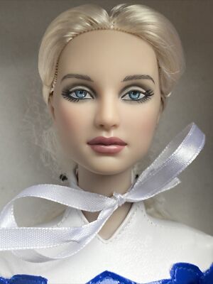 Tonner 16'' DC Stars DOVE Kit Sculpt Doll Platinum Hair 2 Sets Hands BW Body NRFB