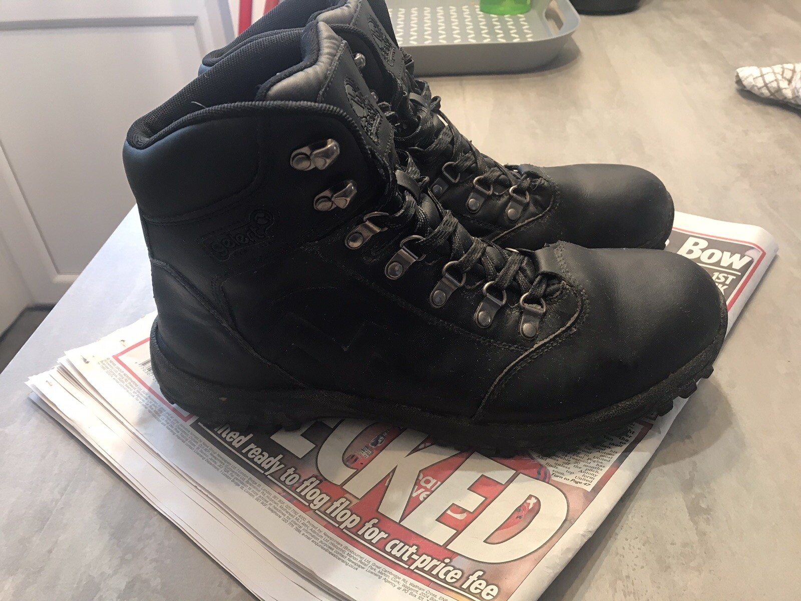 mens walking boots size 9 eBay