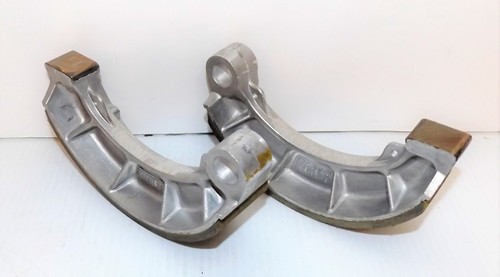 NEW! Vesrah Standard Brake Shoes (VB-133) {4838} - Picture 2 of 4