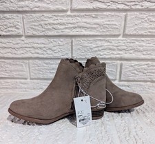 Girls Dress Boots size 2 Cashew taupe brand new with tags and memory foam