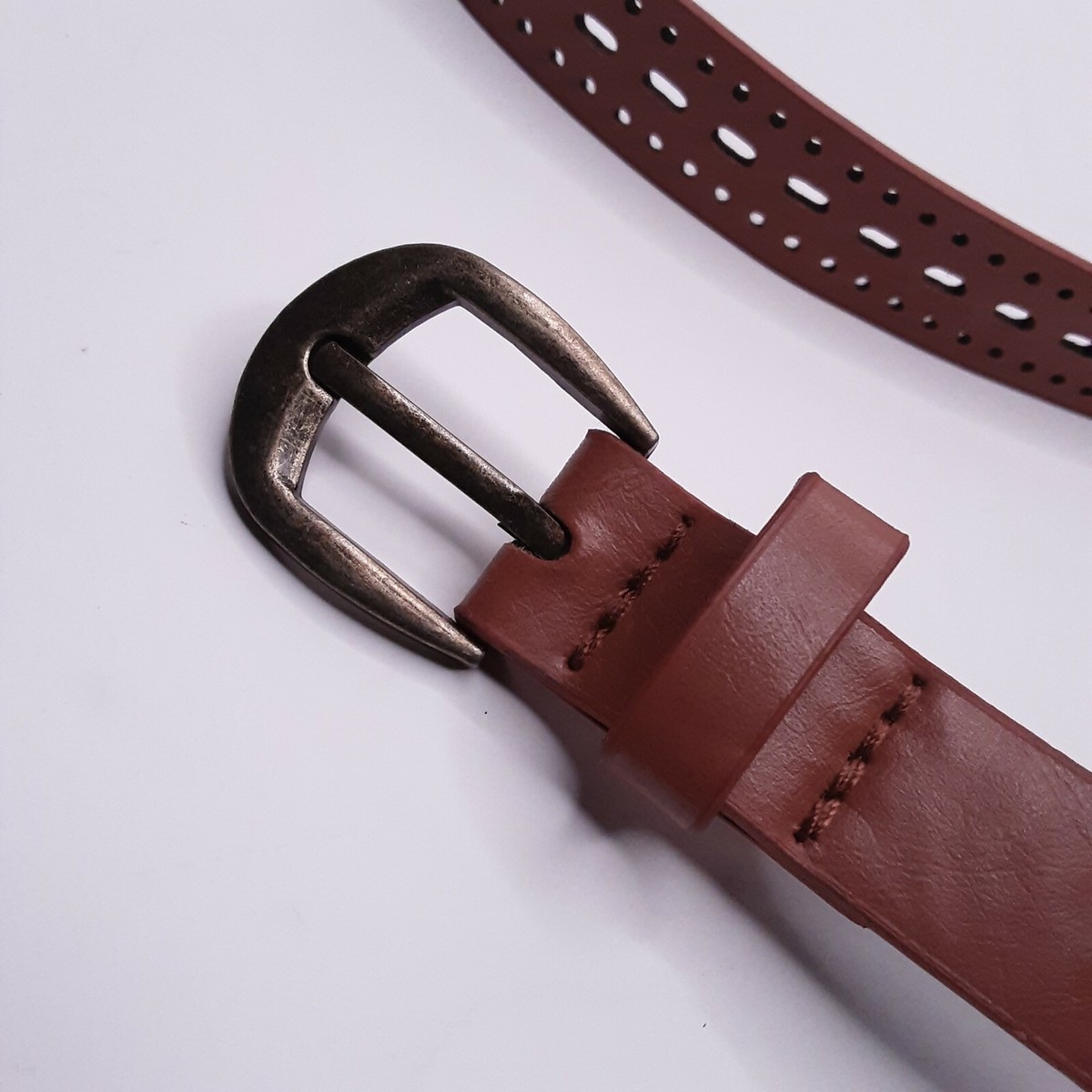 Womens Tan Belt Narrow Perforated Faux Leather Size XL | eBay display picture 3