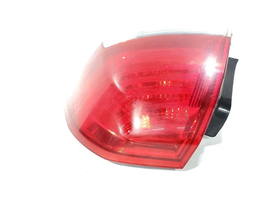 Lanterna traseira direita 2011 2012 2013 2014 2015 2016 2017 Chevrolet Caprice fabricante de equipamento original - Imagem 4 de 4