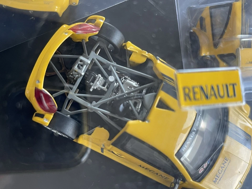 1/43 RENAULT MEGANE Trophy 2005 Norev #7711425979 Giallo -base e teca - Perfetto - Immagine 4 di 4