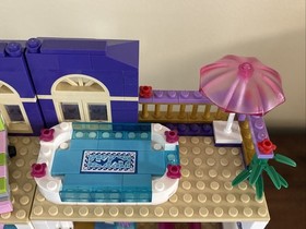 LEGO Friends: 100% Heartlake Grand Hotel (41101) -  w/ instructions.